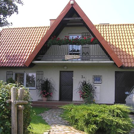 Domek Pod Klonami Na Mazurach Guty Exterior photo