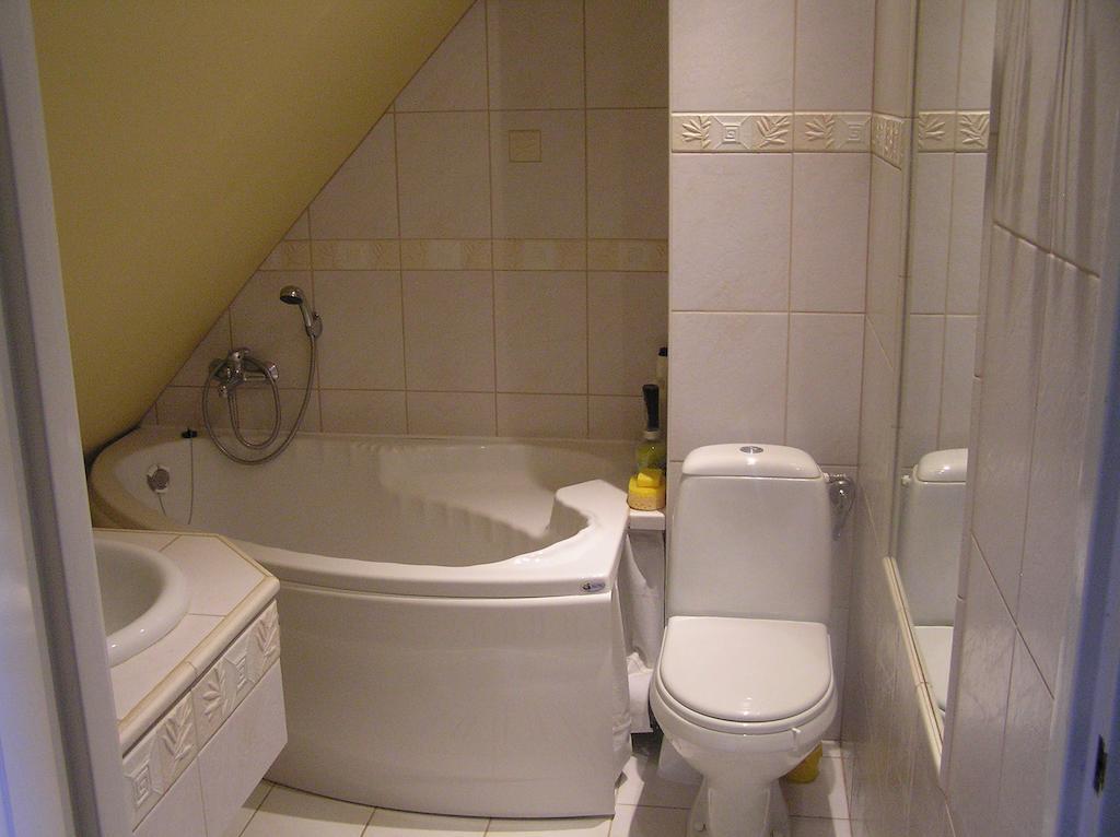 Domek Pod Klonami Na Mazurach Guty Room photo